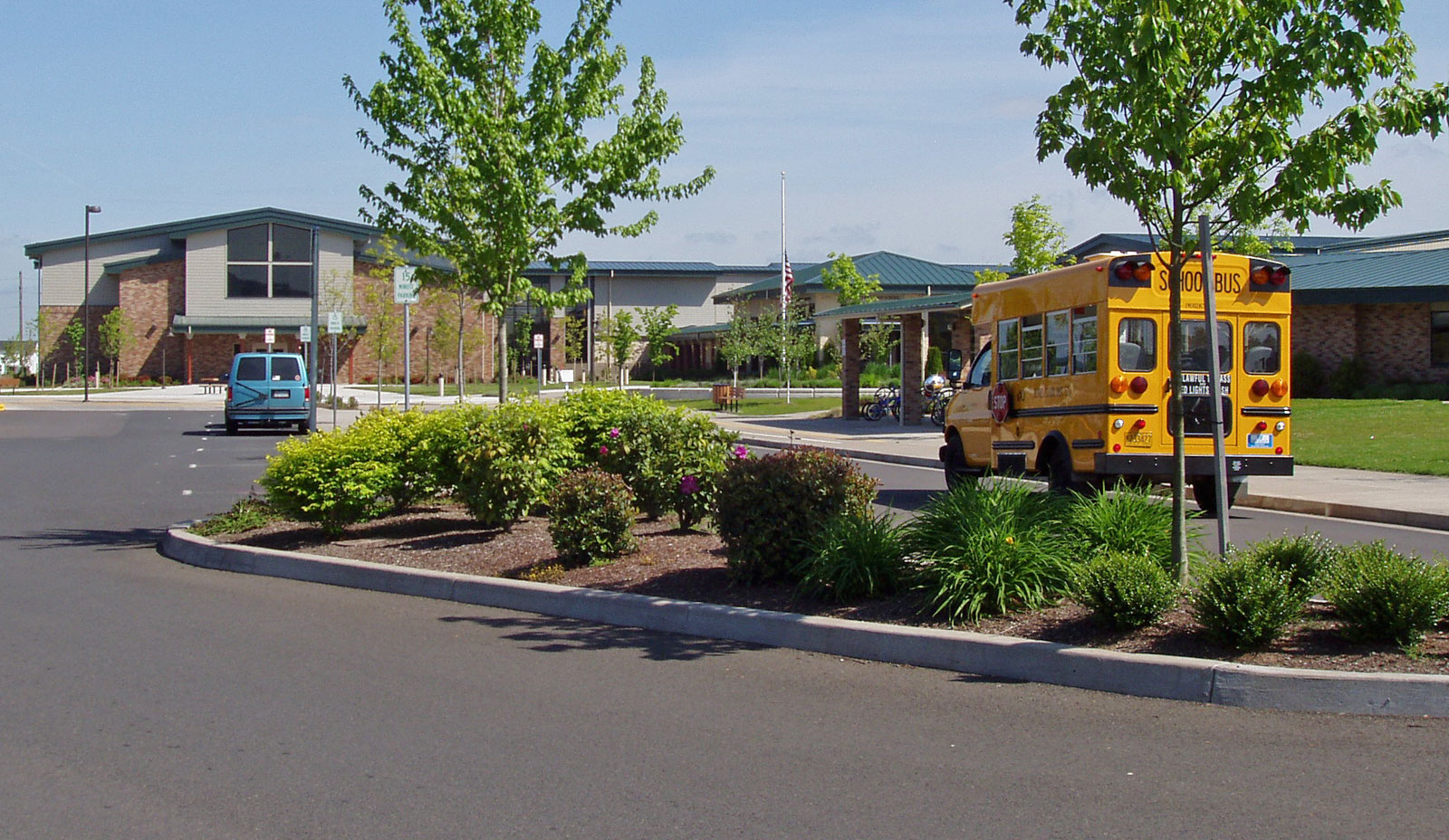 Meadow View K 8 School, Eugene, OR | Dougherty Landscape Architects